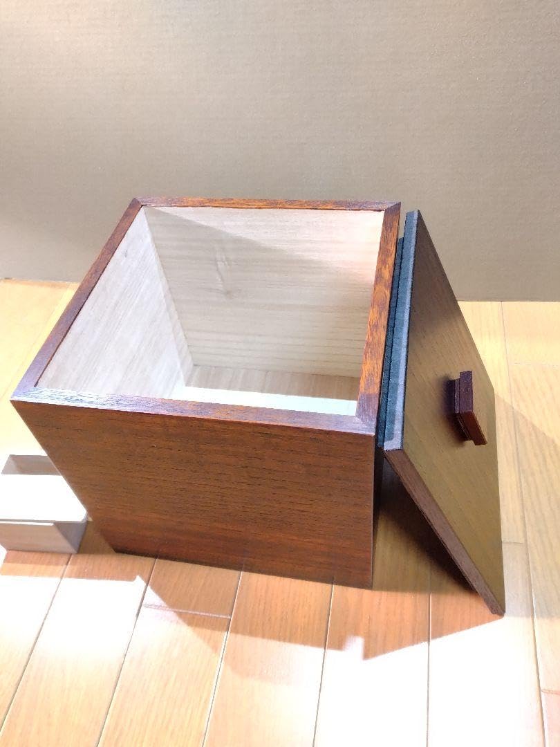 Amazon.co.jp: 漆塗り 桐米櫃(こめびつ) 5キロ用 升&すりきり板付き